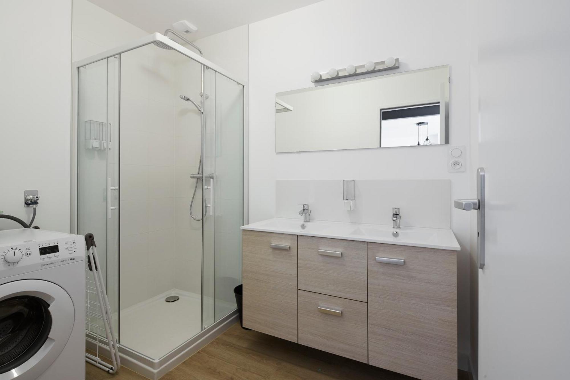 New-York New-York : Fibre Wifi/Linge/Parking Apartment Chateaubriant Exterior photo